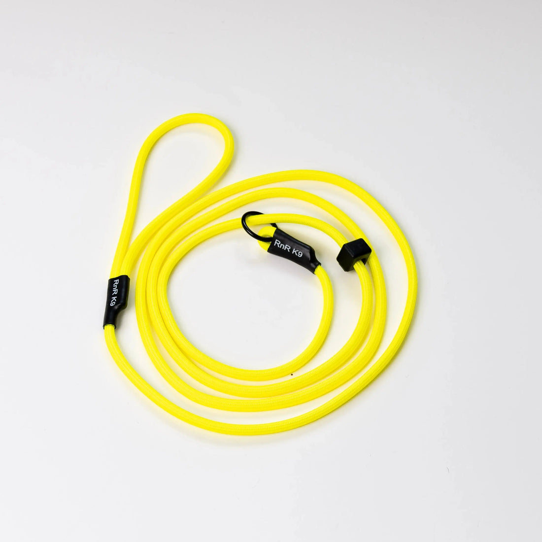 Slip-Leash-Advantages-Why-They-Are-Ideal-for-Your-Dog-s-Training RnR K9